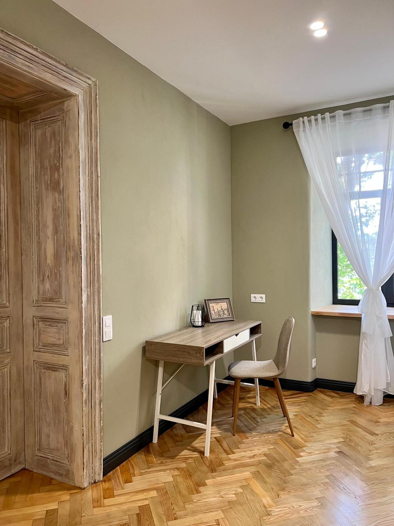 Art Apartment Glebova Lviv Bagian luar foto