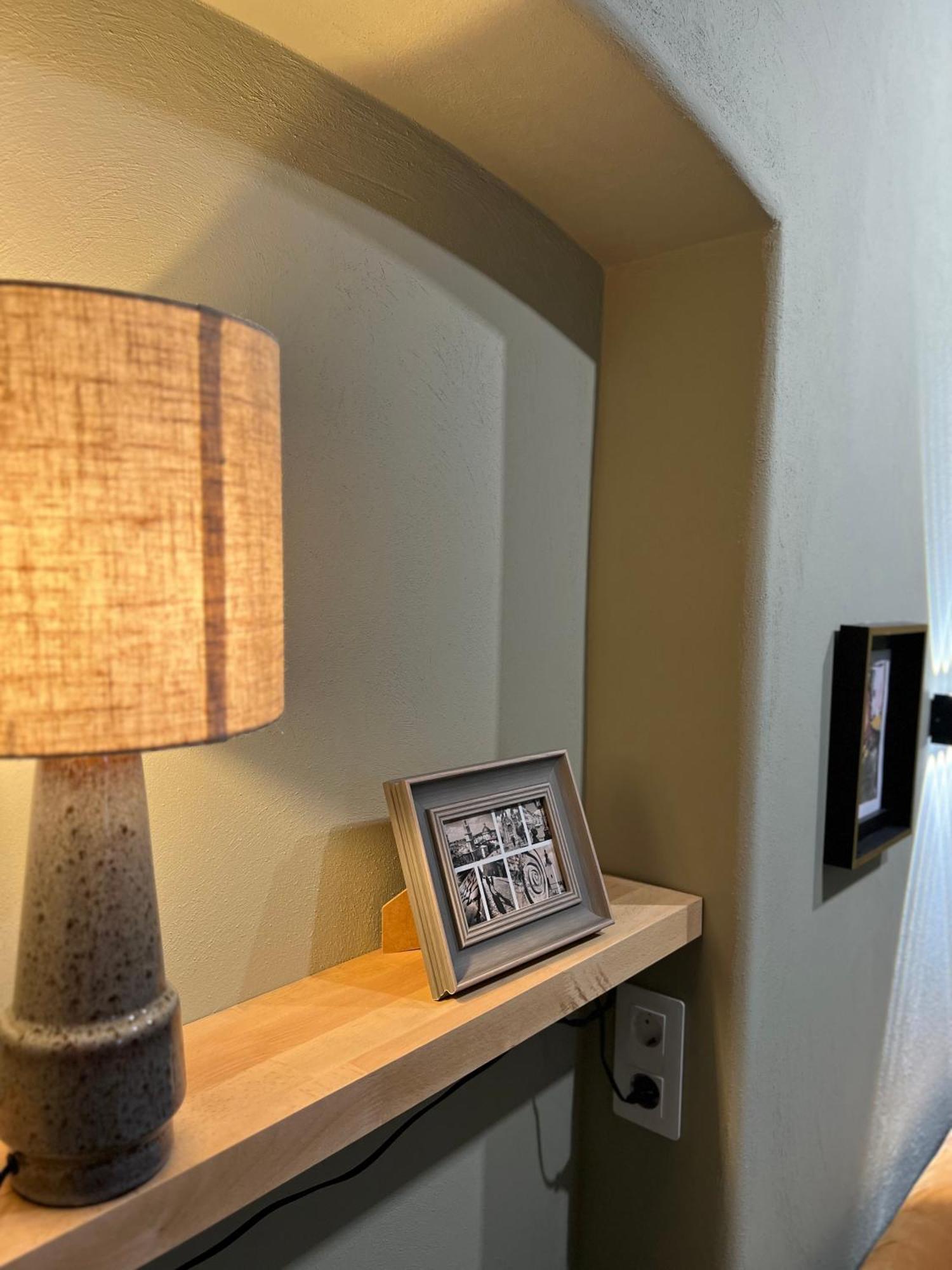 Art Apartment Glebova Lviv Bagian luar foto