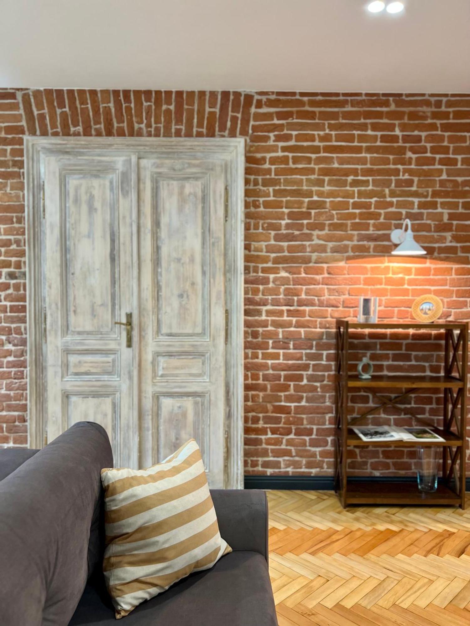 Art Apartment Glebova Lviv Bagian luar foto